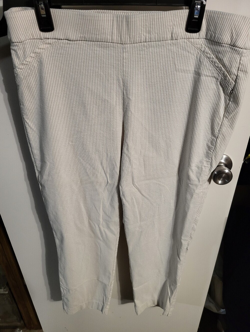 LIZ CLAIBORNE PULL ON STRIPED CAPRIS SZ 16 - Picture 1 of 7